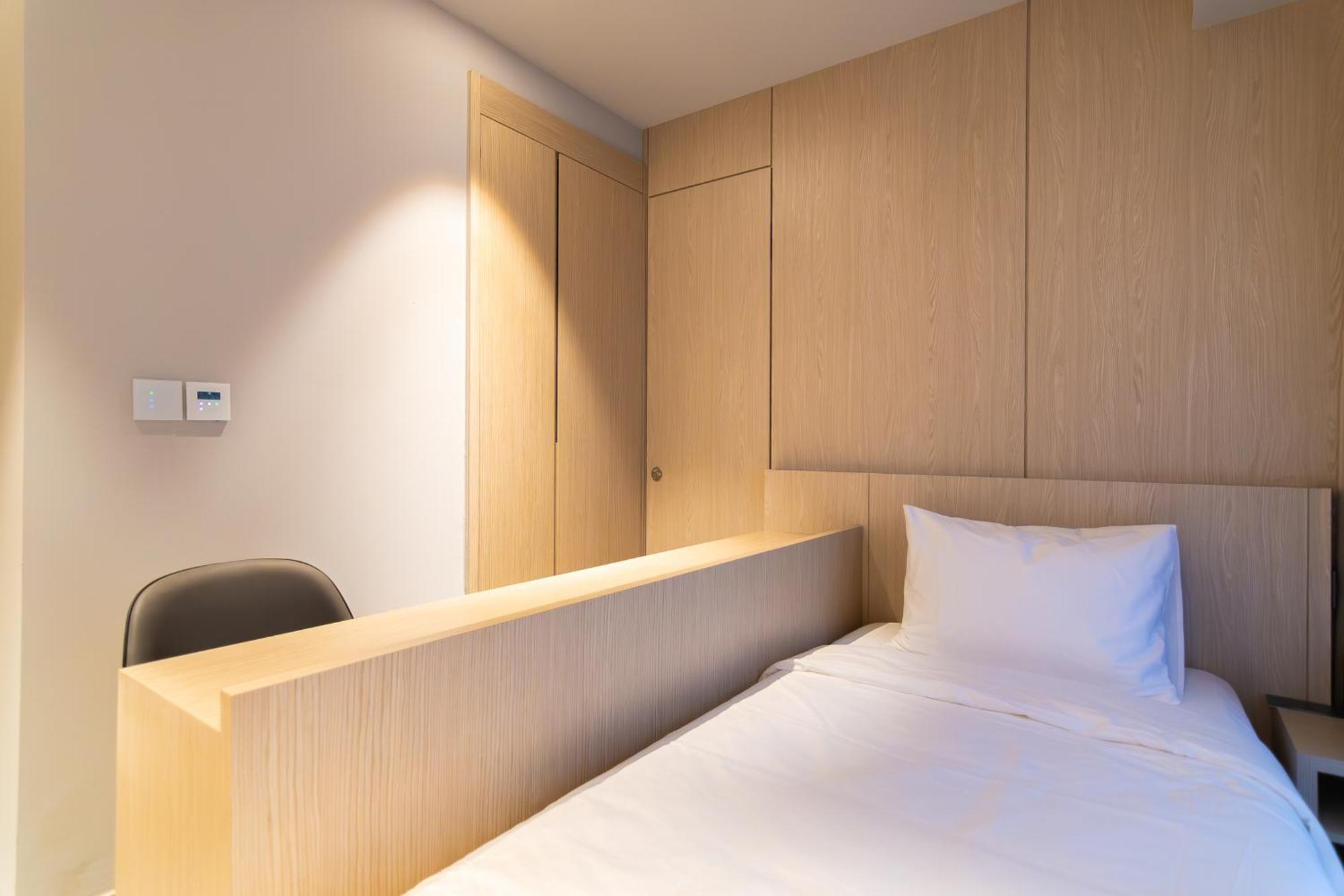 Khách sạn Homes Red Myeongdong