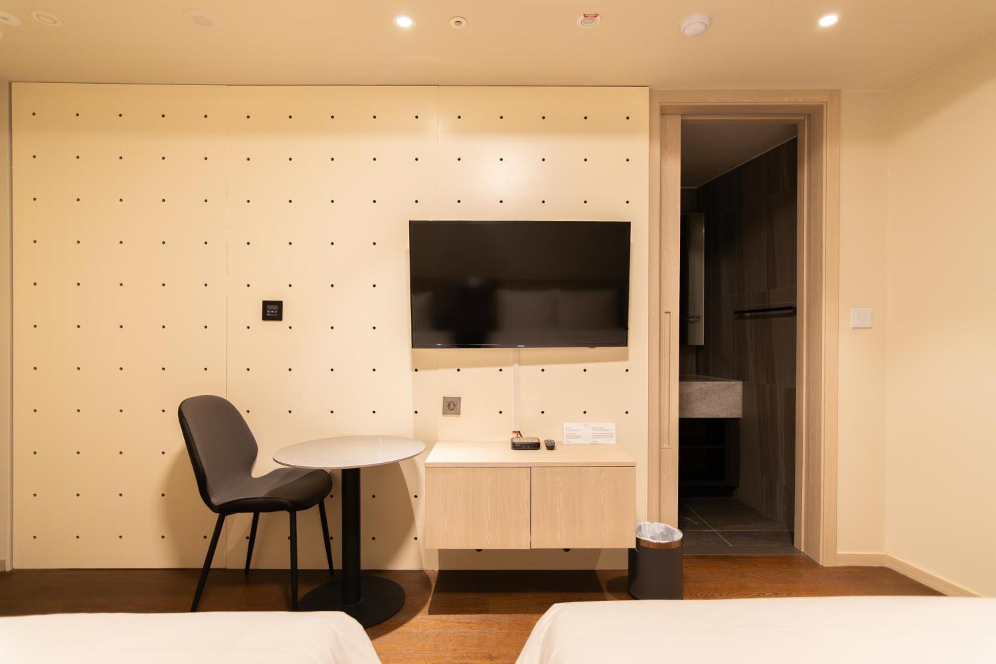 Homes Red Myeongdong 4* Seul